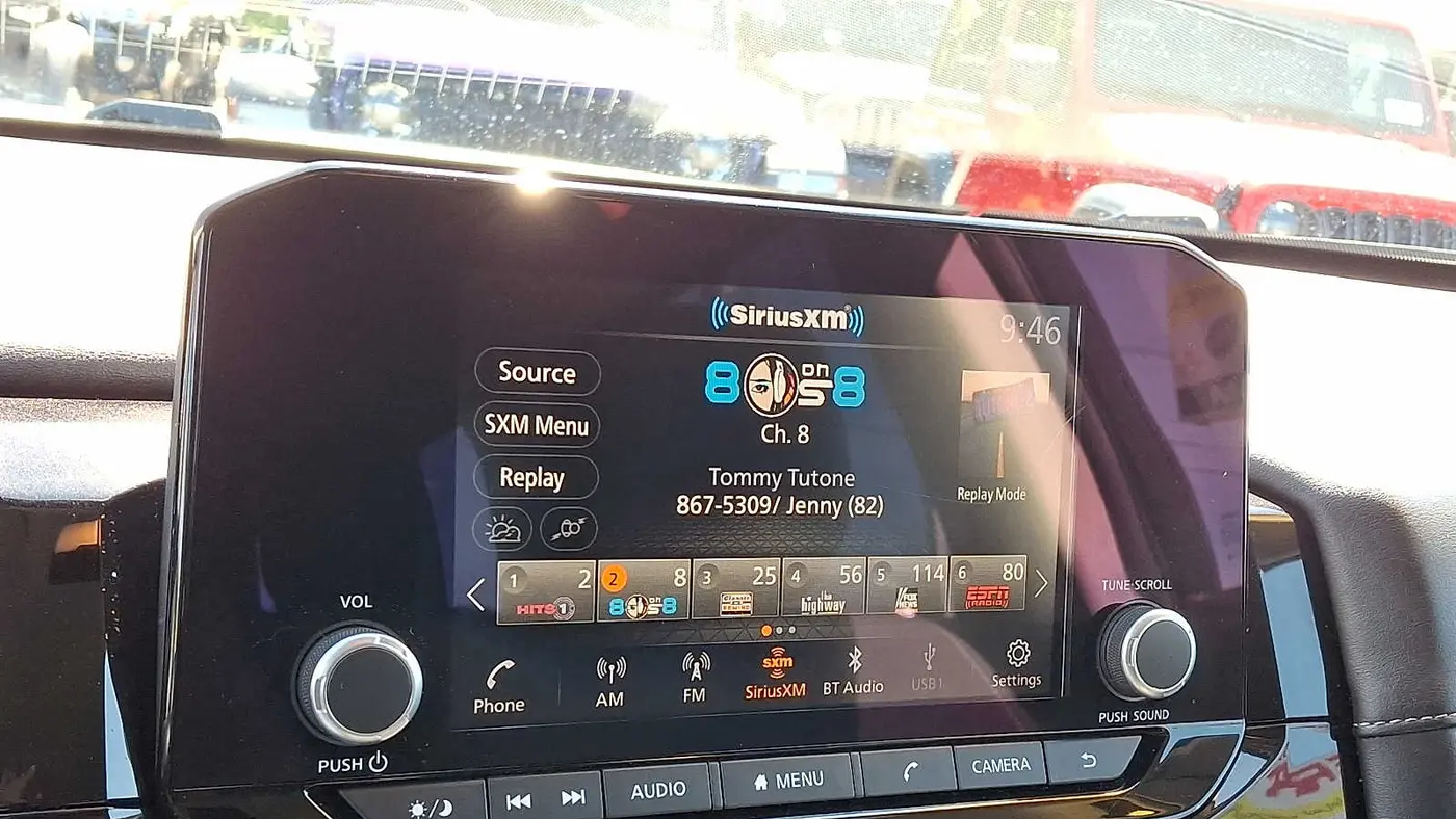 2024 Nissan Pathfinder SV