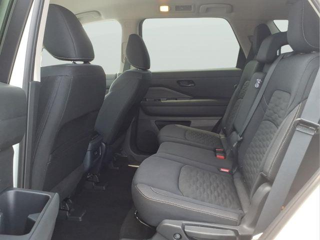 2025 Nissan Pathfinder - $31,900