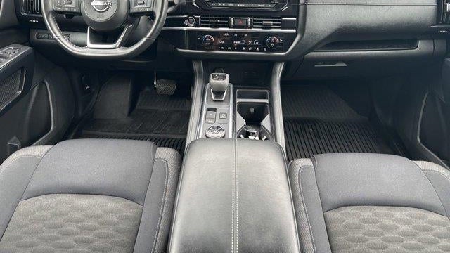 2023 Nissan Pathfinder SV