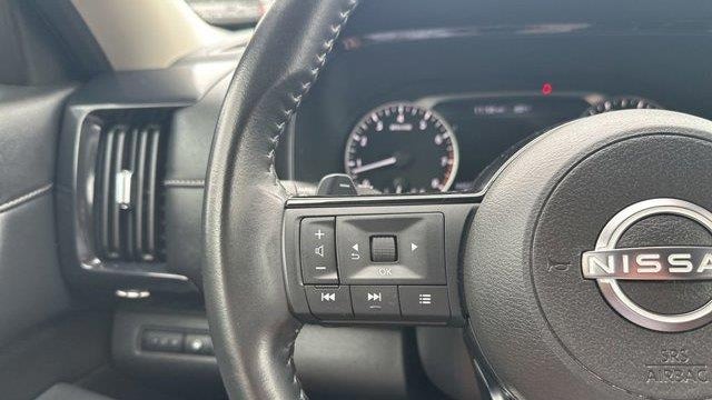 2023 Nissan Pathfinder SV