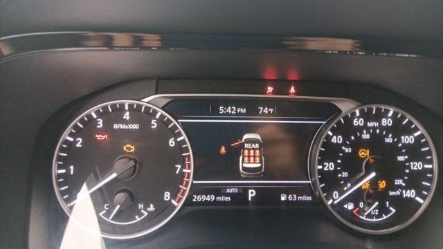 2024 Nissan Pathfinder SV