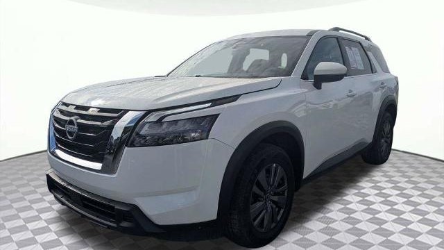 2024 Nissan Pathfinder SV
