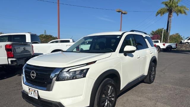 2023 Nissan Pathfinder SV