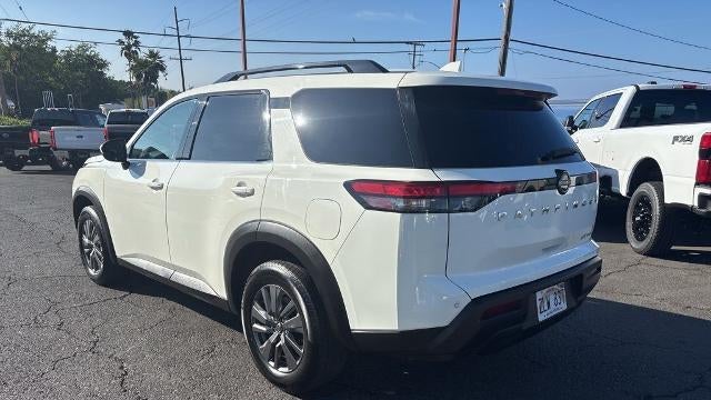 2023 Nissan Pathfinder SV