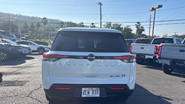 2023 Nissan Pathfinder SV