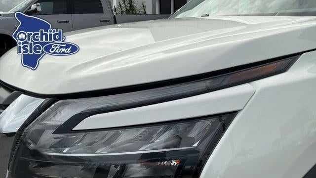 2023 Nissan Pathfinder SV