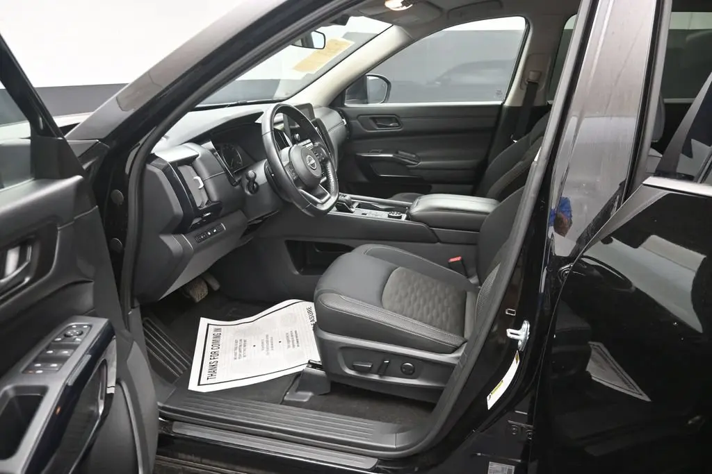 2025 Nissan Pathfinder - $29,998
