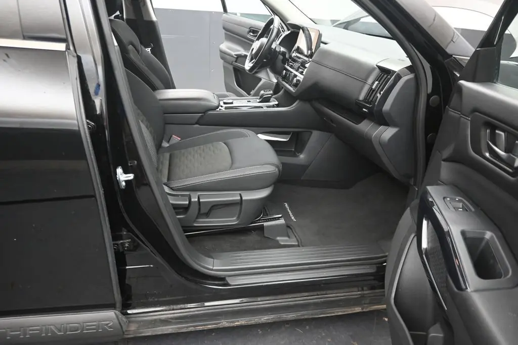 2025 Nissan Pathfinder - $29,998