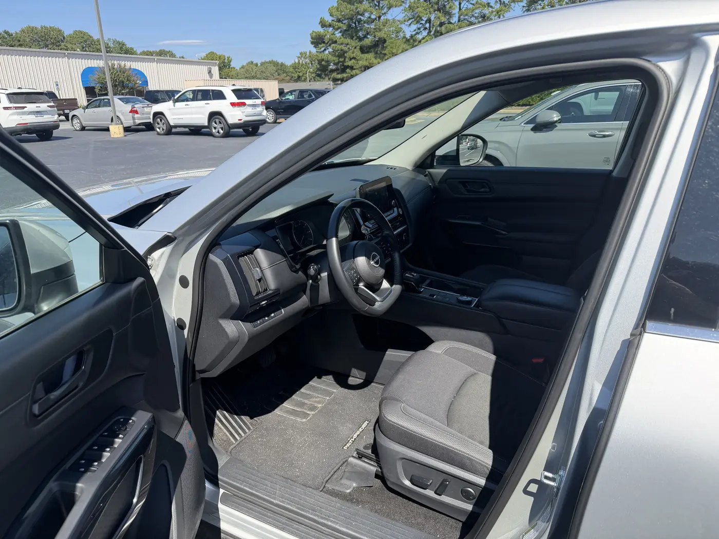 2025 Nissan Pathfinder - $29,138