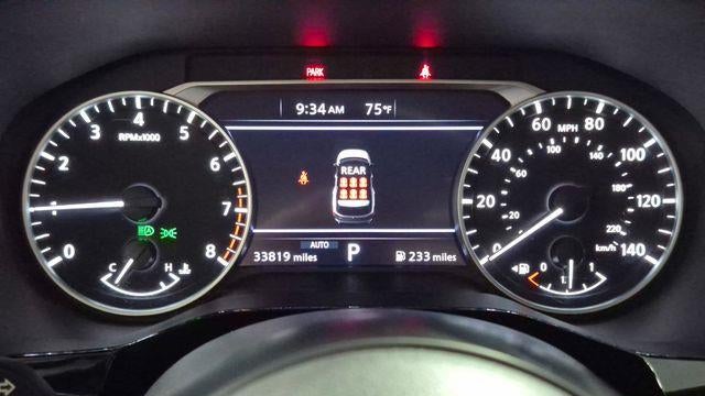 2025 Nissan Pathfinder SV