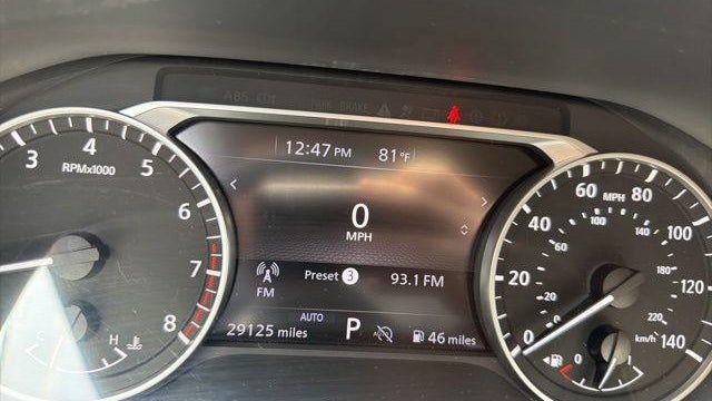 2025 Nissan Pathfinder SV