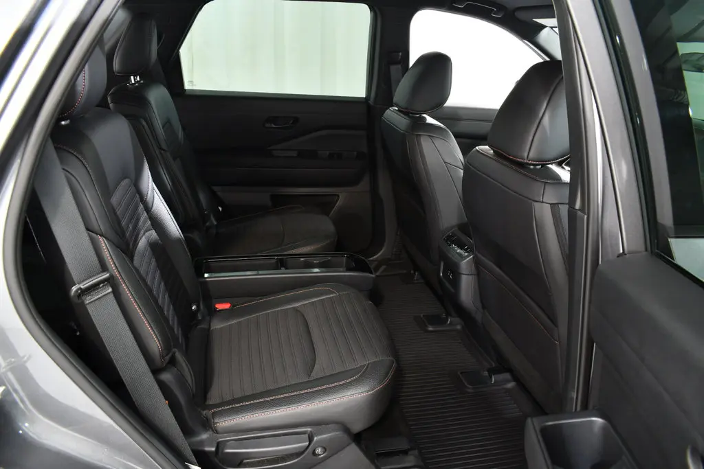 2025 Nissan Pathfinder - $36,455