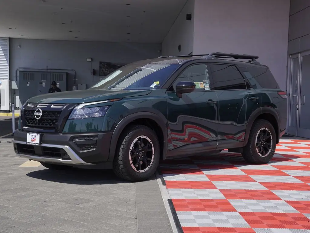 2025 Nissan Pathfinder - $31,988