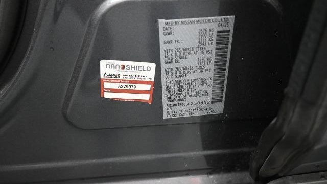2025 Nissan Pathfinder SV