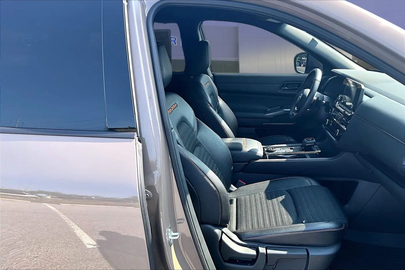 2025 Nissan Pathfinder - $35,999