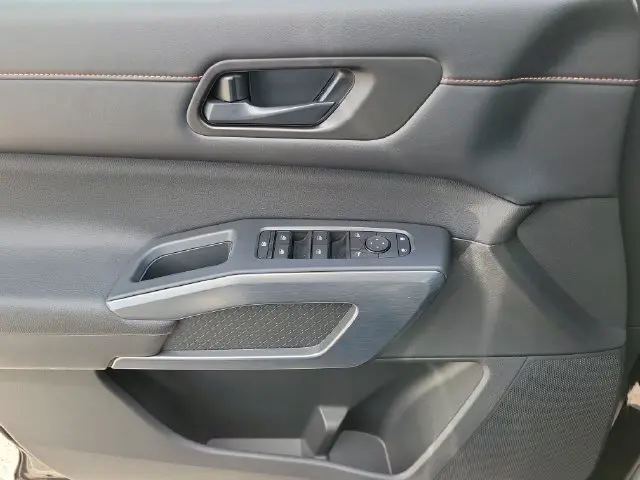 2025 Nissan Pathfinder - $35,990