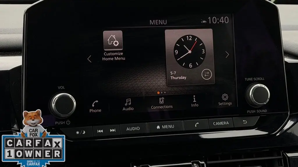 2025 Nissan Pathfinder SV