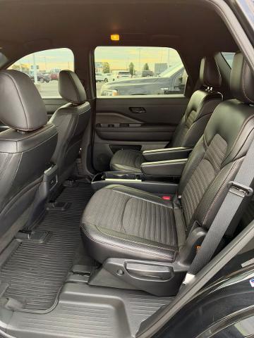 2024 Nissan Pathfinder - $31,300