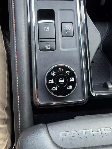 2024 Nissan Pathfinder - $31,300