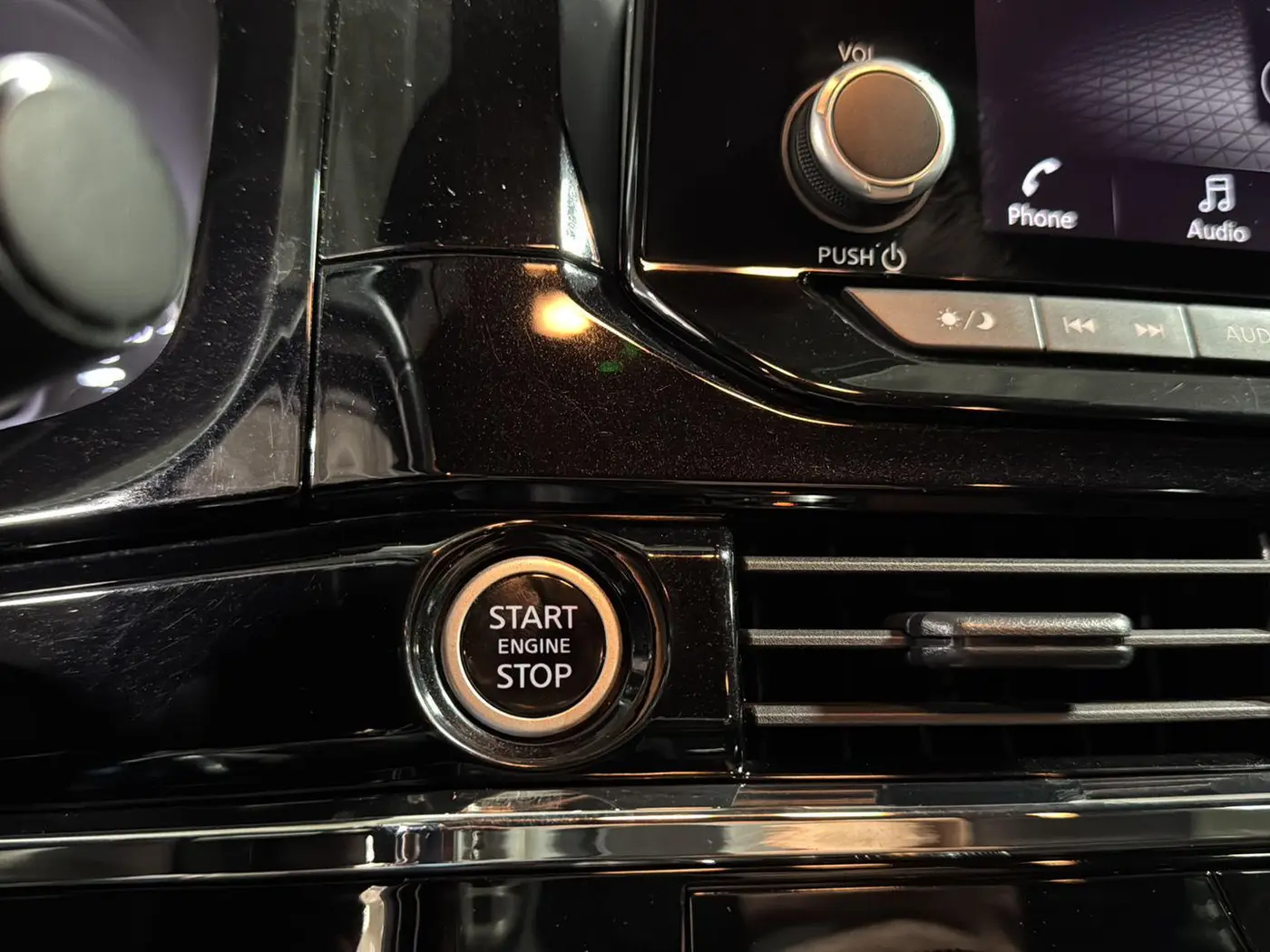 2024 Nissan Pathfinder - $34,298