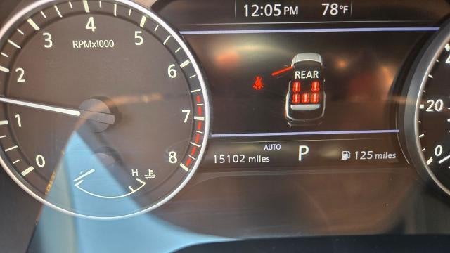 2025 Nissan Pathfinder SV