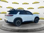 2025 Pathfinder Thumbnail 5