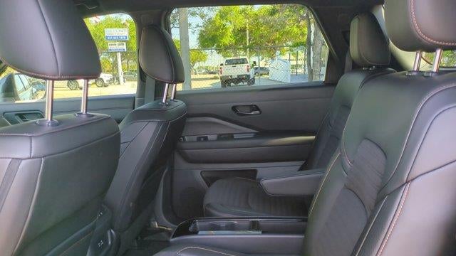2025 Nissan Pathfinder Rock Creek