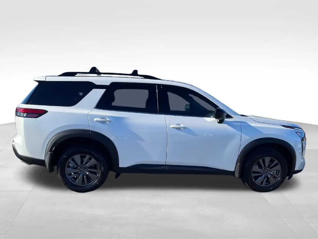2026 Nissan Pathfinder - $38,455