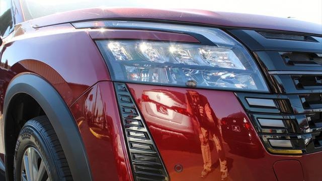 2026 Nissan Pathfinder SV
