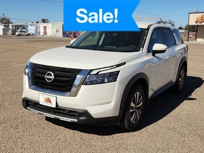 2024 Nissan Pathfinder SL 4DR SUV