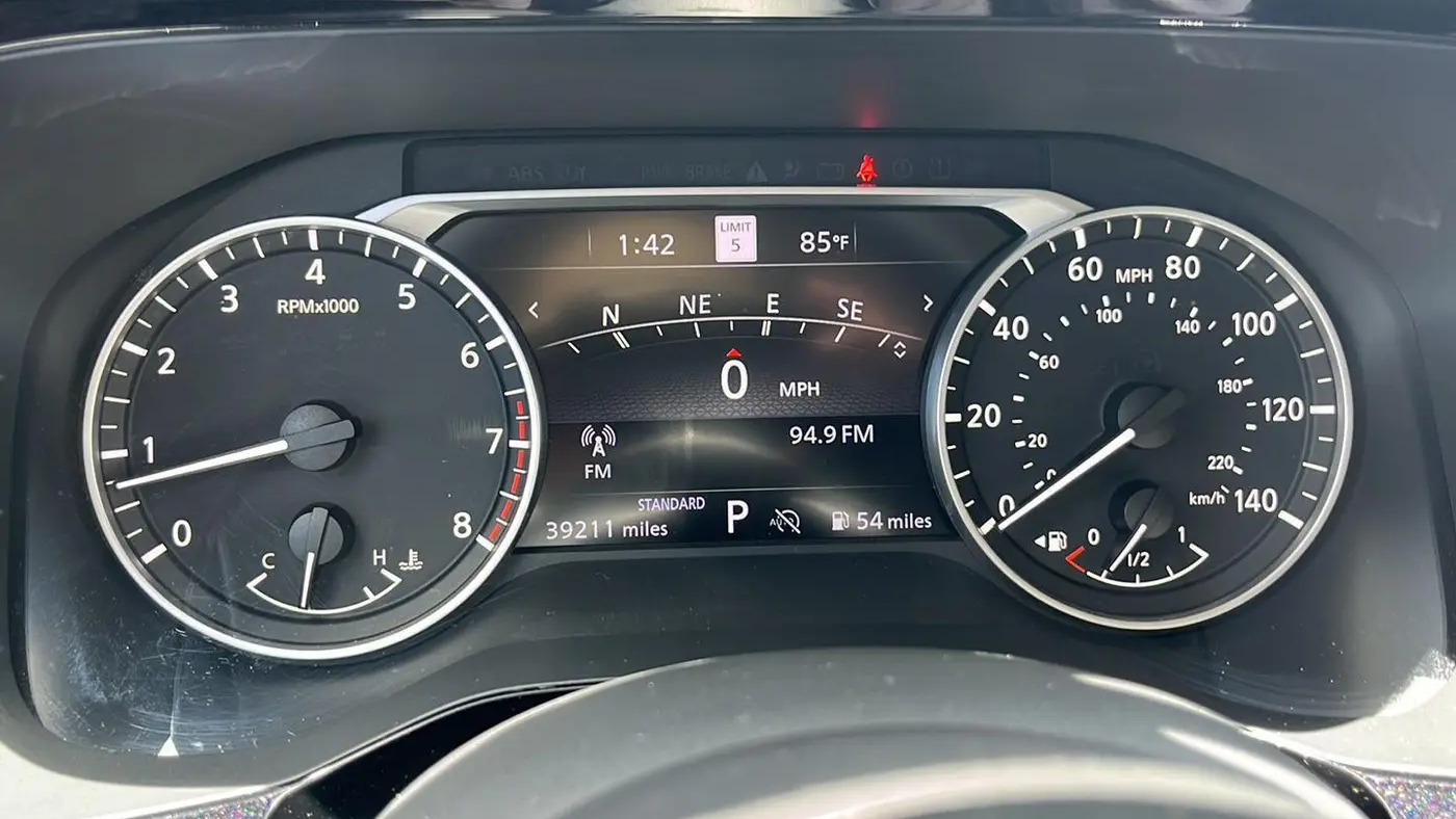 2023 Nissan Pathfinder SL