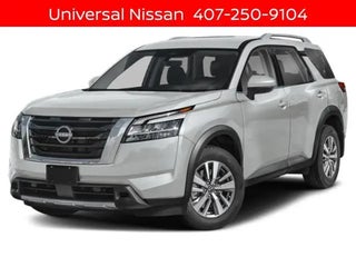 2025 Nissan Pathfinder with Brilliant Silver Metallic Exterior