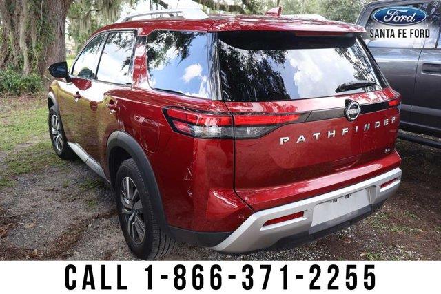 2025 Nissan Pathfinder SL — photo 1 of 4
