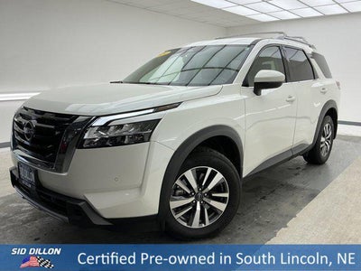 2024 Nissan Pathfinder SL 4DR SUV