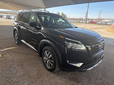 2024 Nissan Pathfinder SL 4DR SUV