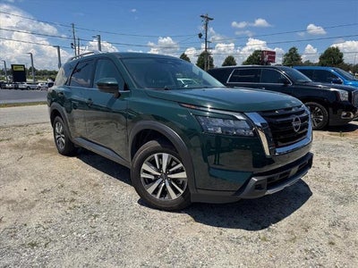 2025 Nissan Pathfinder SL 4DR SUV