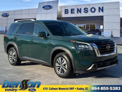 2025 Nissan Pathfinder SL 4DR SUV