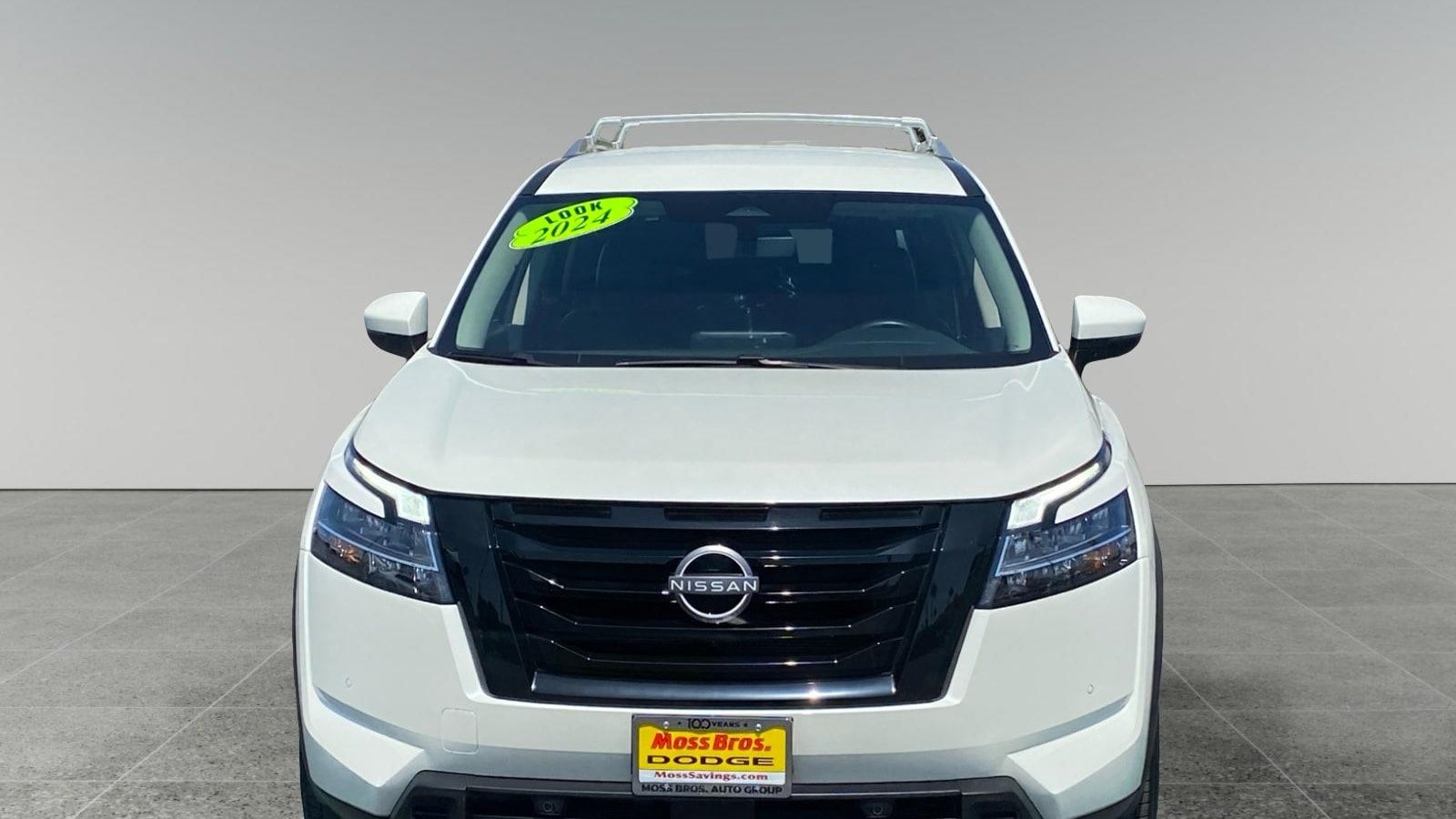 2024 Nissan Pathfinder SL