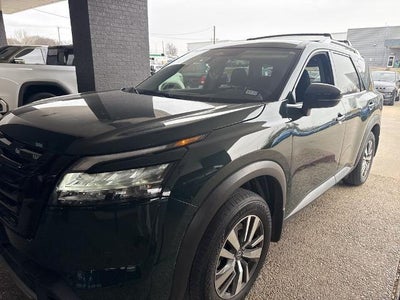 2024 Nissan Pathfinder SL 4DR SUV