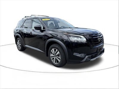 2023 Nissan Pathfinder SL 4DR SUV