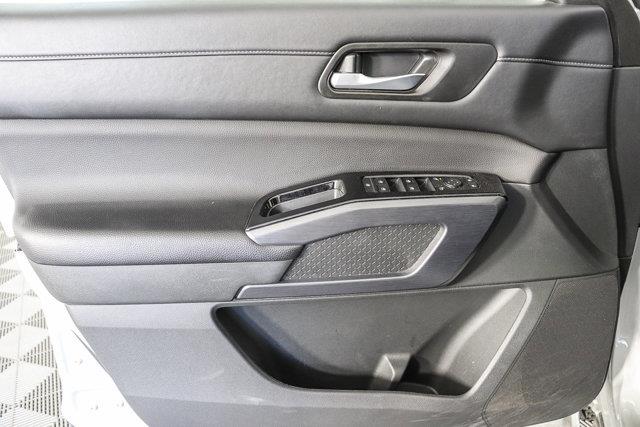 2025 Nissan Pathfinder - $28,000