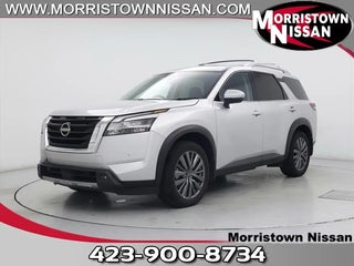 2025 Nissan Pathfinder with Brilliant Silver Metallic Exterior