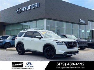2022 Nissan Pathfinder SL 4DR SUV
