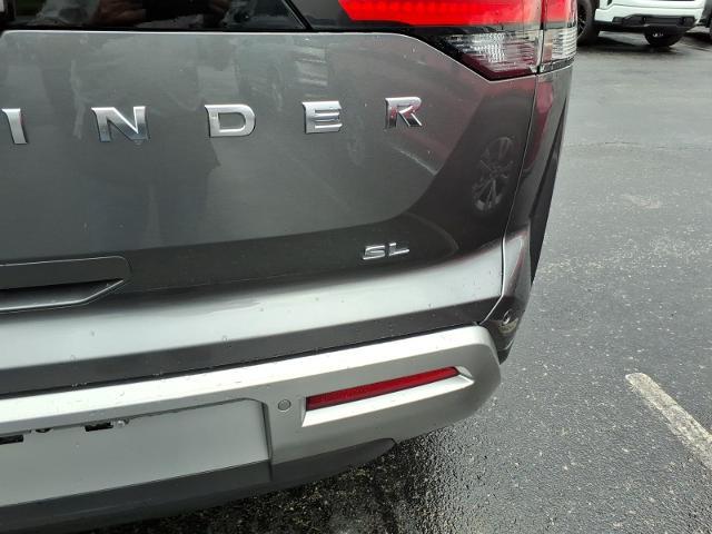 2022 Nissan Pathfinder - $26,900