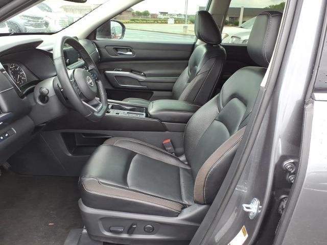 2022 Nissan Pathfinder - $26,900