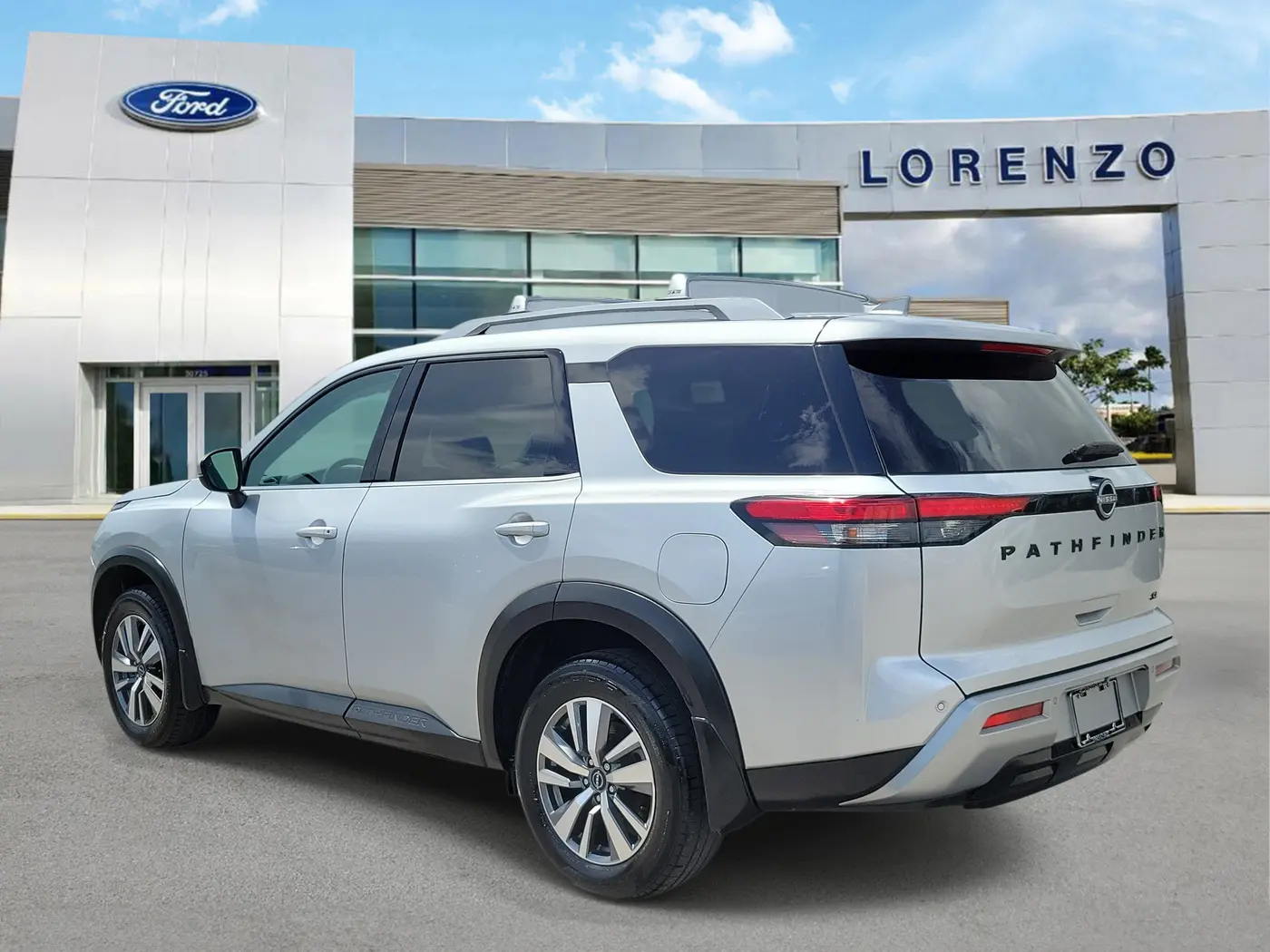 2024 Nissan Pathfinder - $24,990