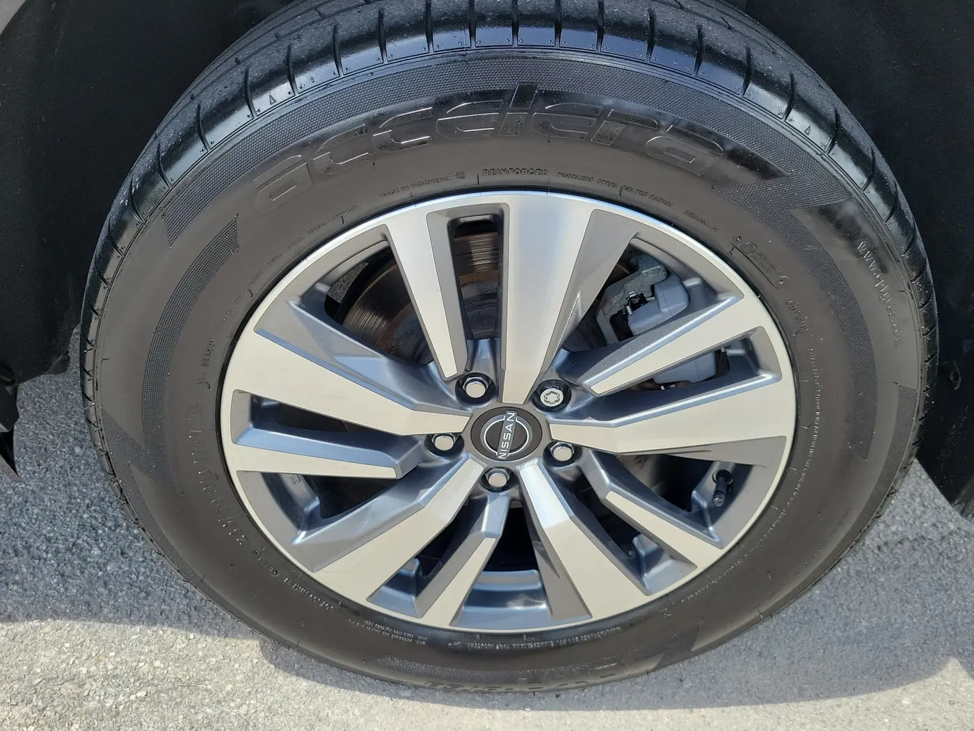 2024 Nissan Pathfinder - $24,990