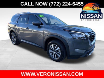 2025 Nissan Pathfinder SL 4DR SUV