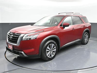 2023 Nissan Pathfinder SL 4DR SUV