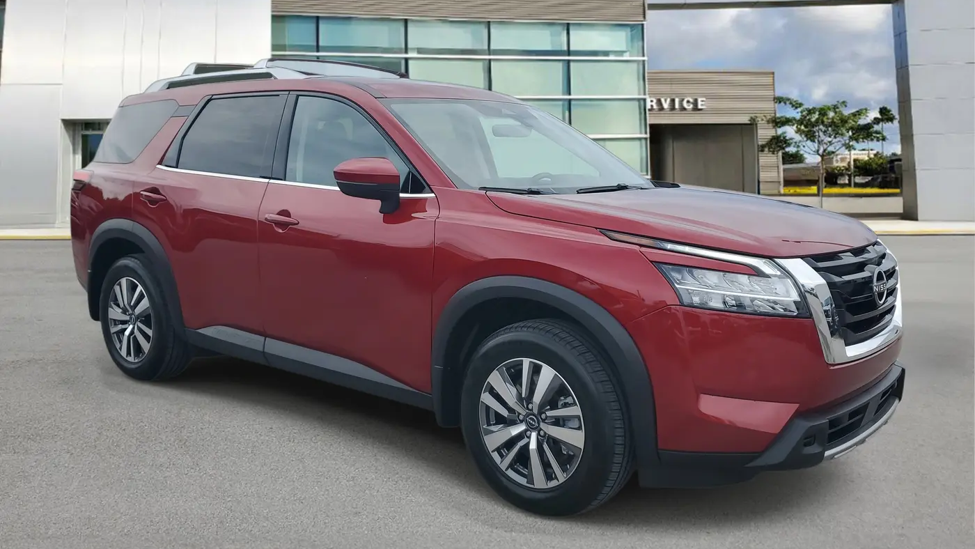 2024 Nissan Pathfinder SL
